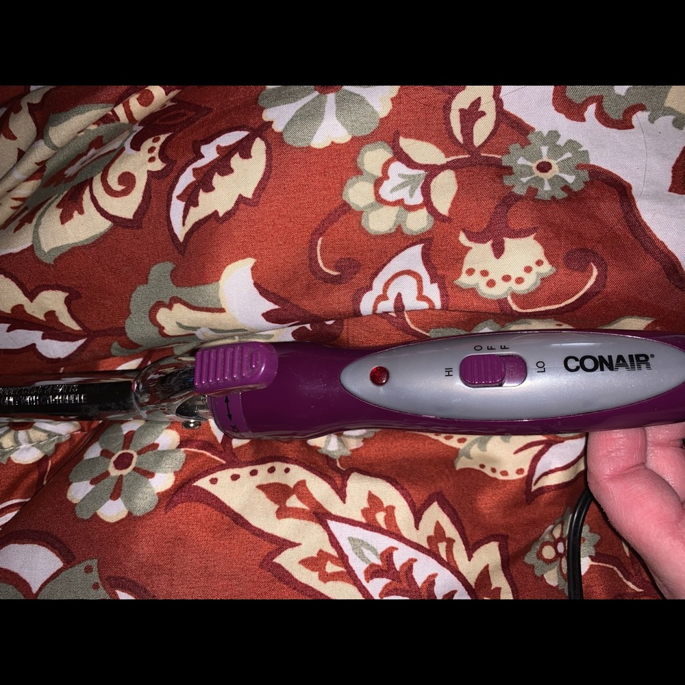 Conair small barrel curling iron